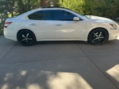 Used 2010 Nissan Maxima 3.5 SV w/ Premium Pkg image 5