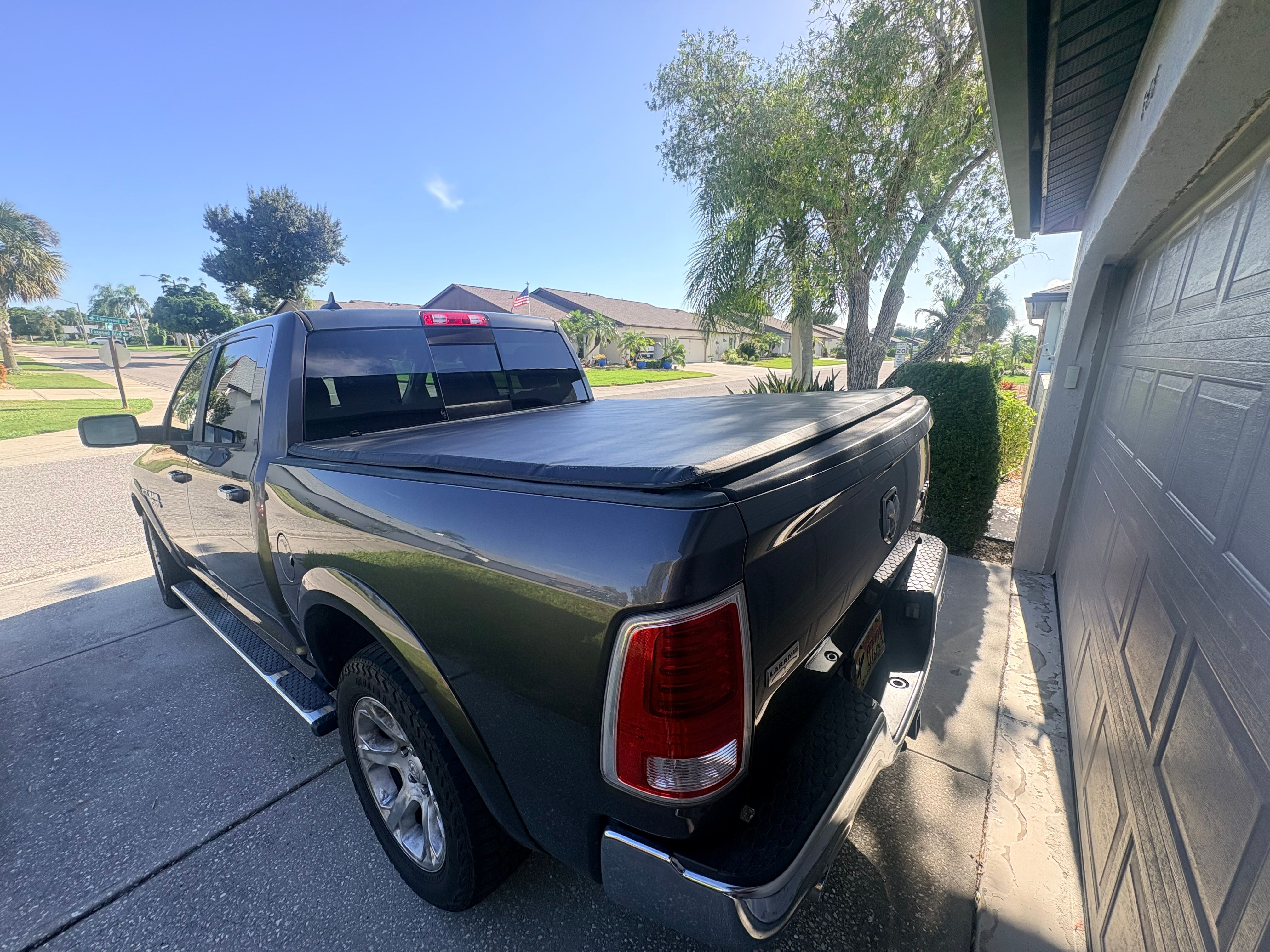 Used 2018 RAM 1500 Laramie w/ Cold Weather Group AWD/4WD image 5