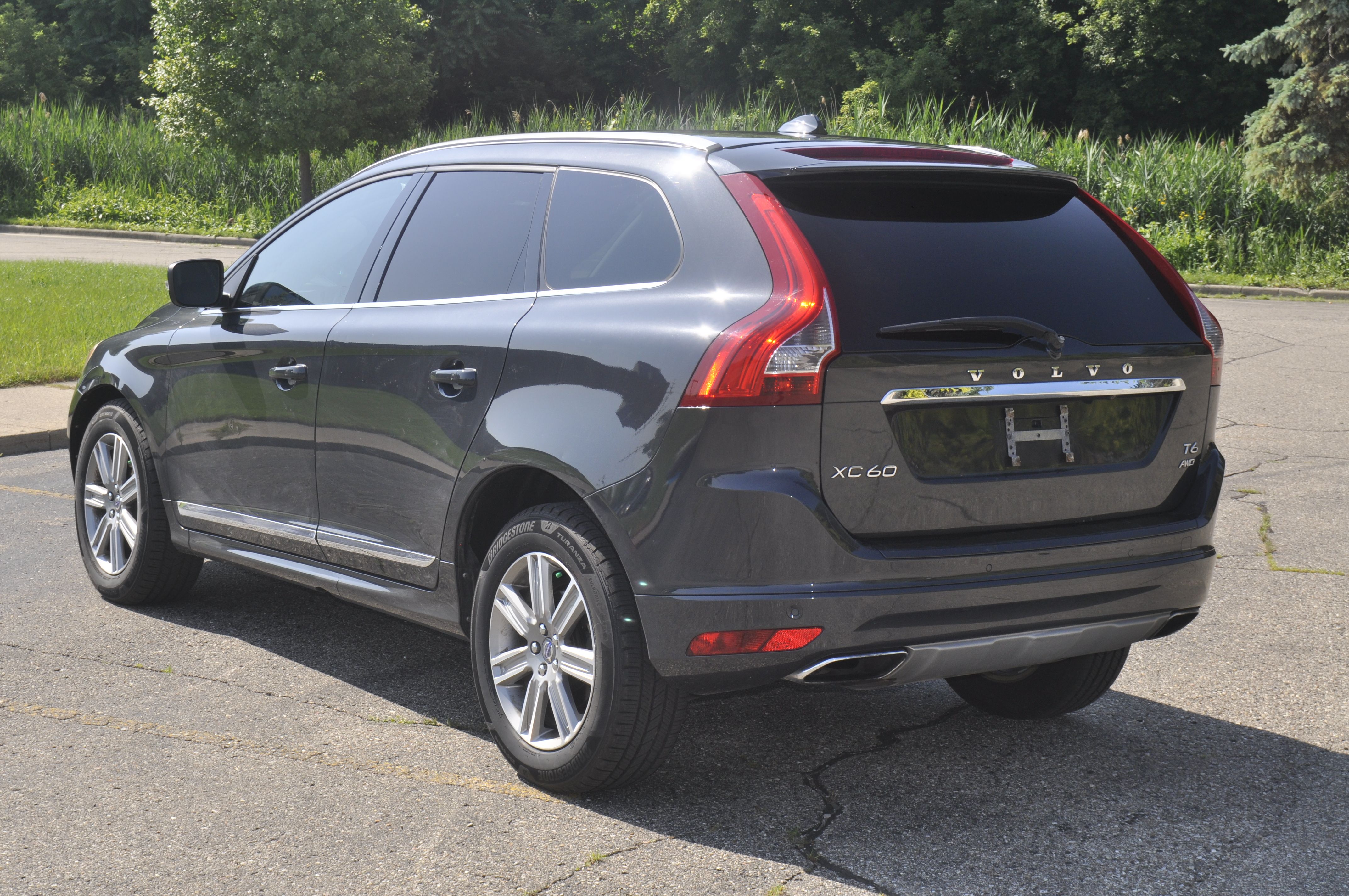 Used 2016 Volvo XC60 T6 w/ Climate Package AWD/4WD image 5