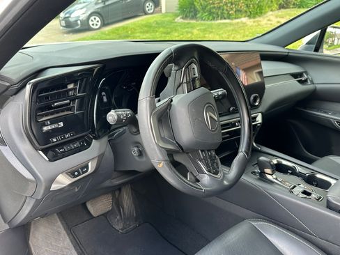 Used 2023 Lexus RX 350h w/ Accessory Package (Z1) AWD/4WD image 11