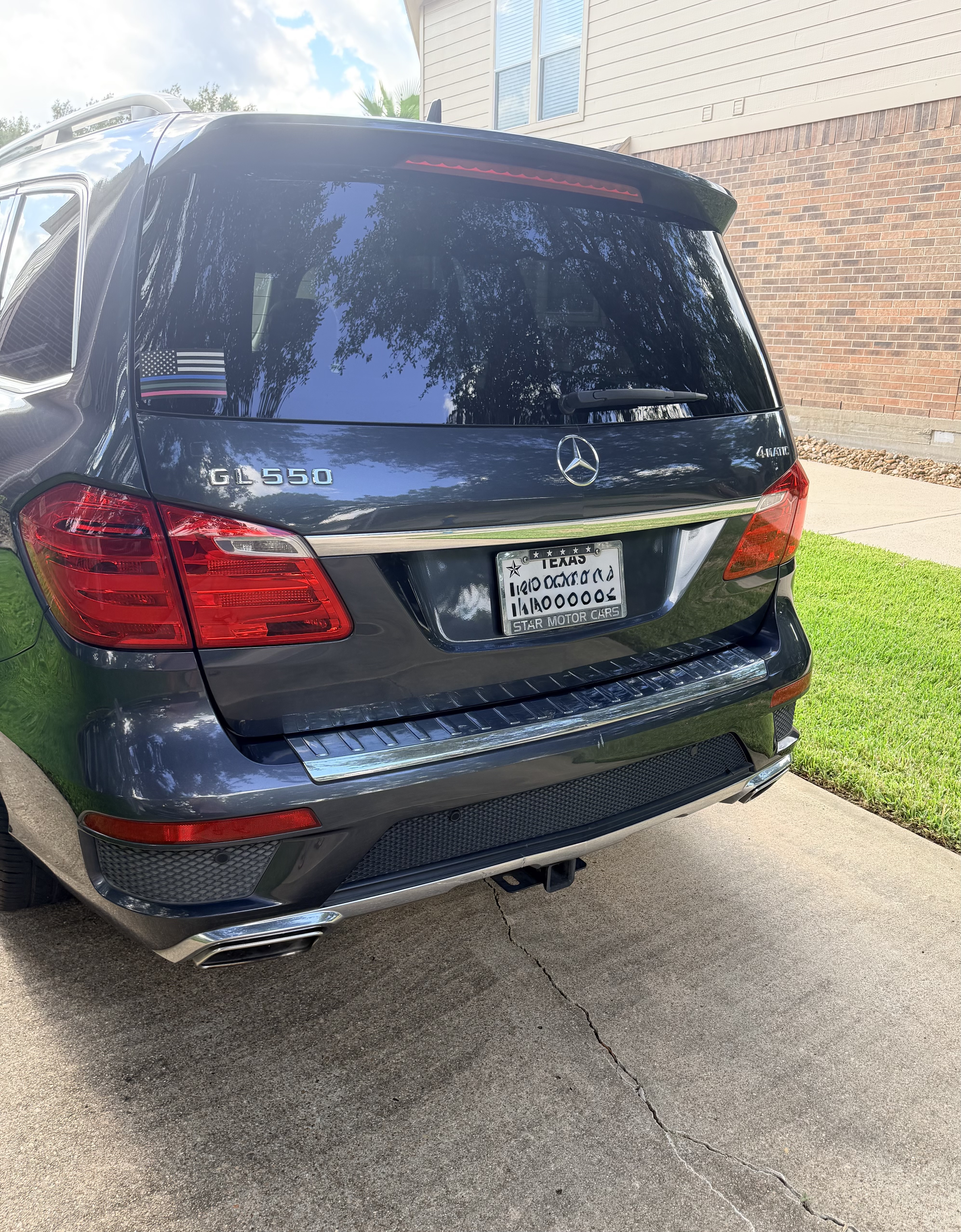 Used 2016 Mercedes-Benz GL 550 4MATIC image 8