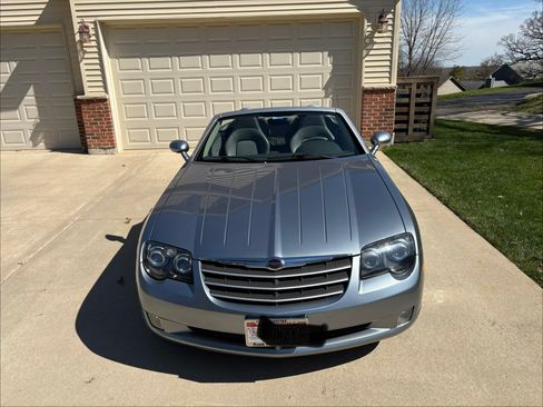 Used 2006 Chrysler Crossfire Limited RWD image 1
