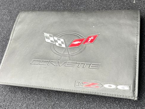 Used 2001 Chevrolet Corvette Z06 w/ Memory Pkg image 24