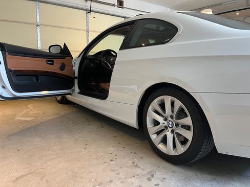 Used 2011 BMW 328i Coupe image 13