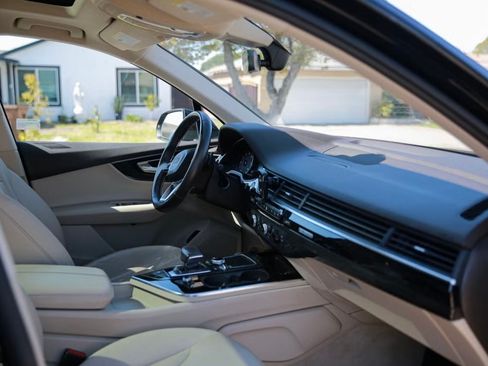 Used 2018 Audi Q7 3.0T Premium Plus AWD/4WD image 5