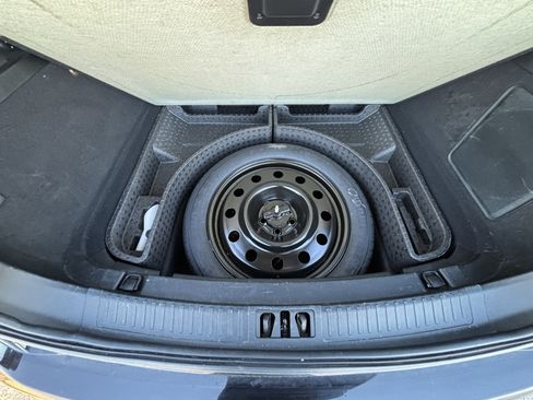 Used 2020 Lincoln Nautilus Reserve image 22