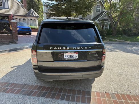 Used 2020 Land Rover Range Rover HSE image 5