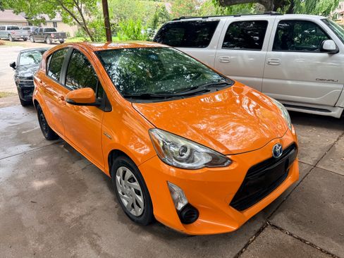 Used 2015 Toyota Prius C Two FWD image 1