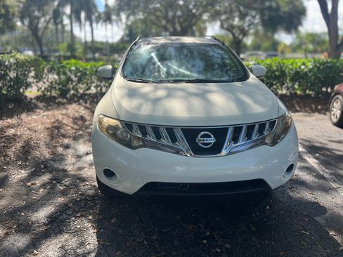 Used 2009 Nissan Murano S image 2