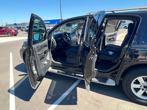 Used 2014 Nissan Armada SV w/ SV Driver Package image 10