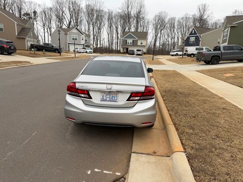 Used 2013 Honda Civic EX image 8