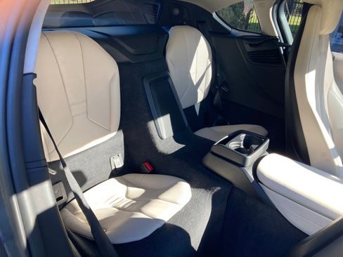 Used 2016 BMW i8 image 12