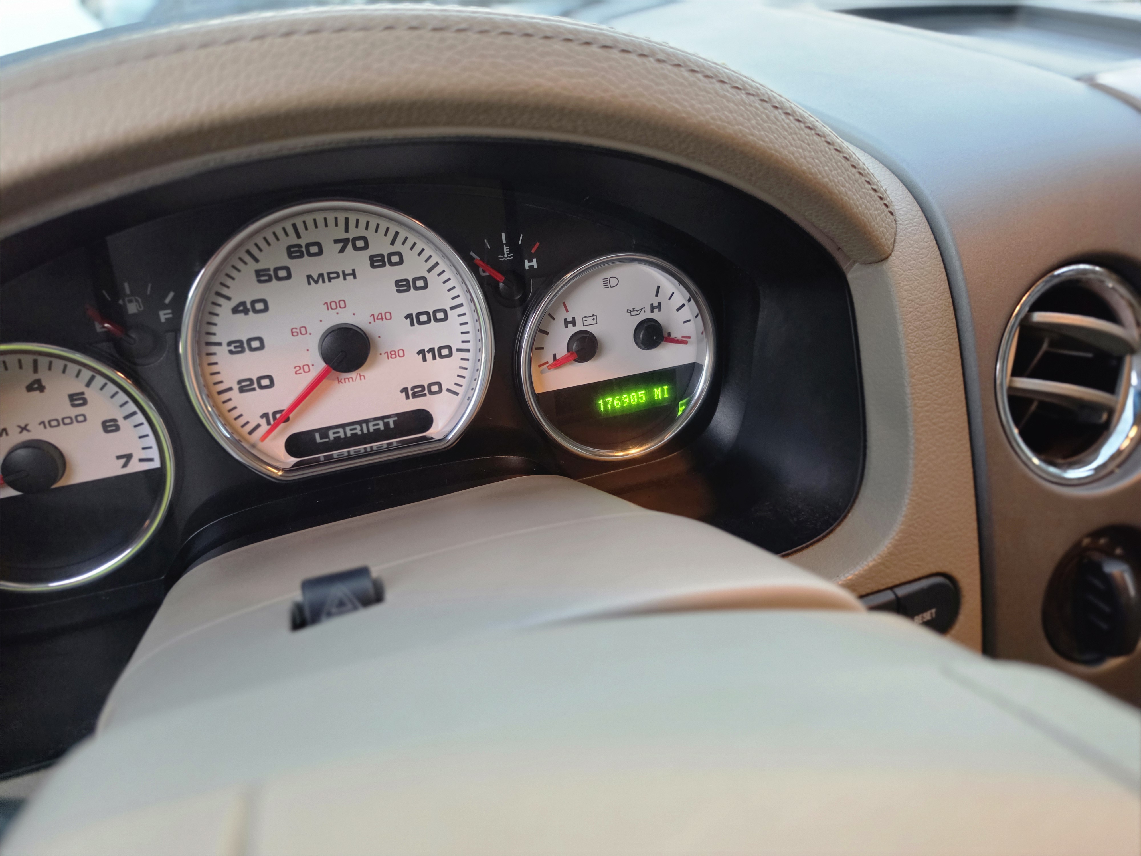 Used 2005 Ford F150 Lariat AWD/4WD image 12