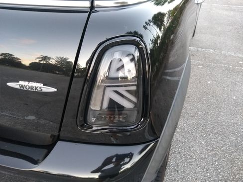 Used 2010 MINI Cooper John Cooper Works image 9