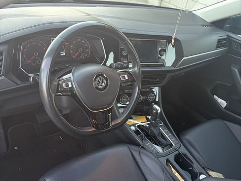Used 2019 Volkswagen Jetta SE image 5
