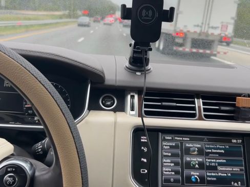 Used 2015 Land Rover Range Rover Supercharged AWD/4WD image 8