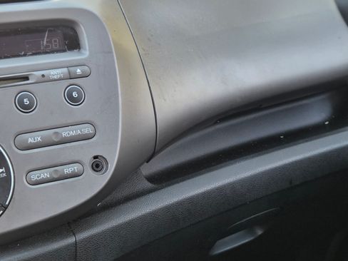 Used 2012 Honda Fit image 6