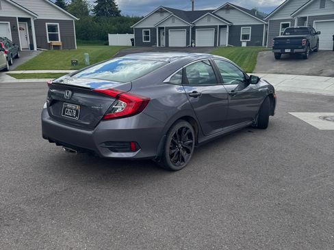 Used 2020 Honda Civic Sport image 8