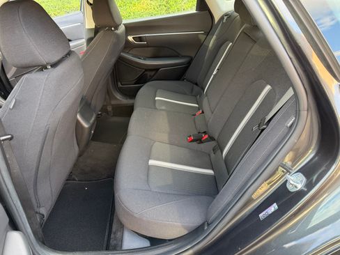 Used 2021 Hyundai Sonata SEL FWD image 12