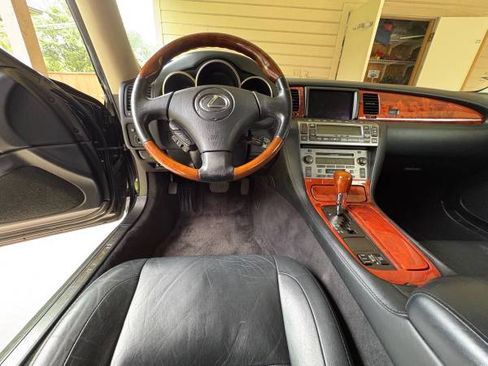 Used 2002 Lexus SC 430 Convertible RWD image 9