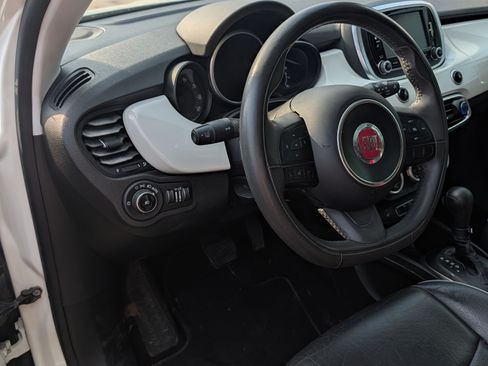 Used 2016 FIAT 500X Lounge FWD image 9
