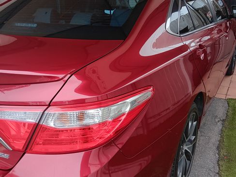 Used 2016 Toyota Camry XSE image 9