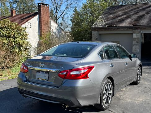 Used 2016 Nissan Altima 2.5 SV image 8