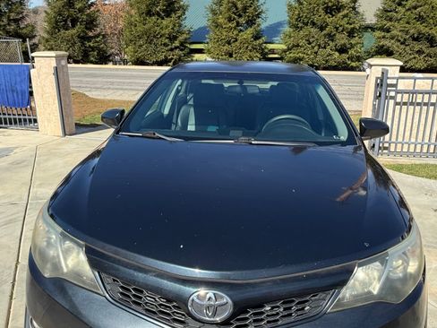 Used 2013 Toyota Camry SE image 4