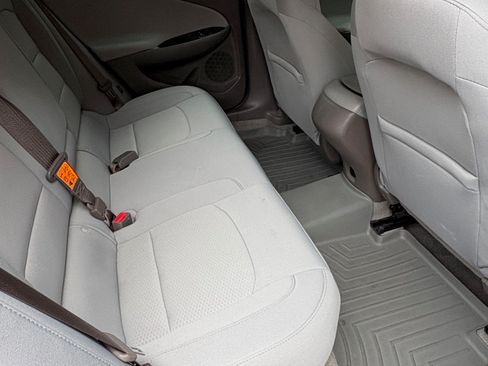 Used 2017 Chevrolet Malibu LS image 3