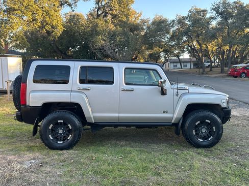 Used 2006 HUMMER H3 image 4