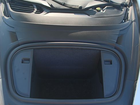 Used 2021 Porsche Taycan 4S image 10