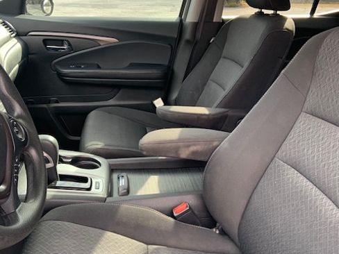 Used 2019 Honda Ridgeline Sport image 5