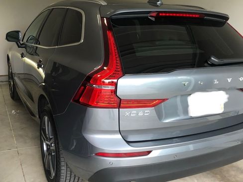 Used 2020 Volvo XC60 T6 Momentum AWD/4WD image 1