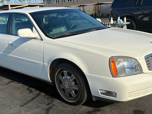 Used 2005 Cadillac De Ville FWD image 5