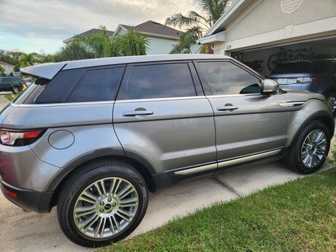 Used 2012 Land Rover Range Rover Evoque Prestige image 6