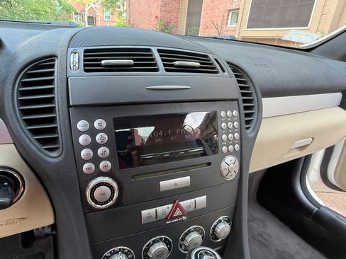 Used 2005 Mercedes-Benz SLK 350 image 25