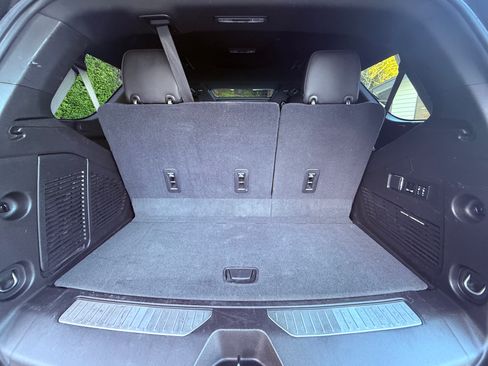 Used 2021 Chevrolet Tahoe Z71 w/ Luxury Package image 6