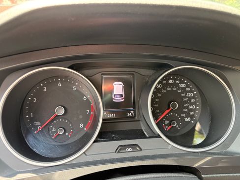 Used 2020 Volkswagen Tiguan S FWD image 2