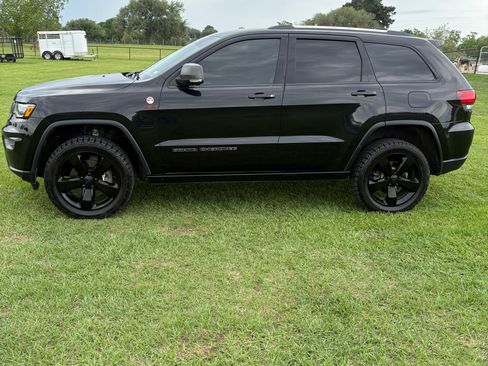 Used 2019 Jeep Grand Cherokee Trailhawk w/ Trailhawk Luxury Group AWD/4WD image 1