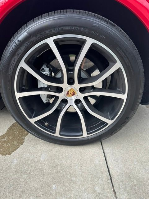 Used 2021 Porsche Cayenne Turbo AWD/4WD image 15