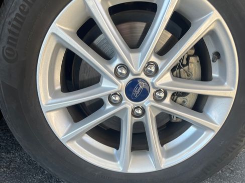 Used 2018 Ford Focus SE image 19