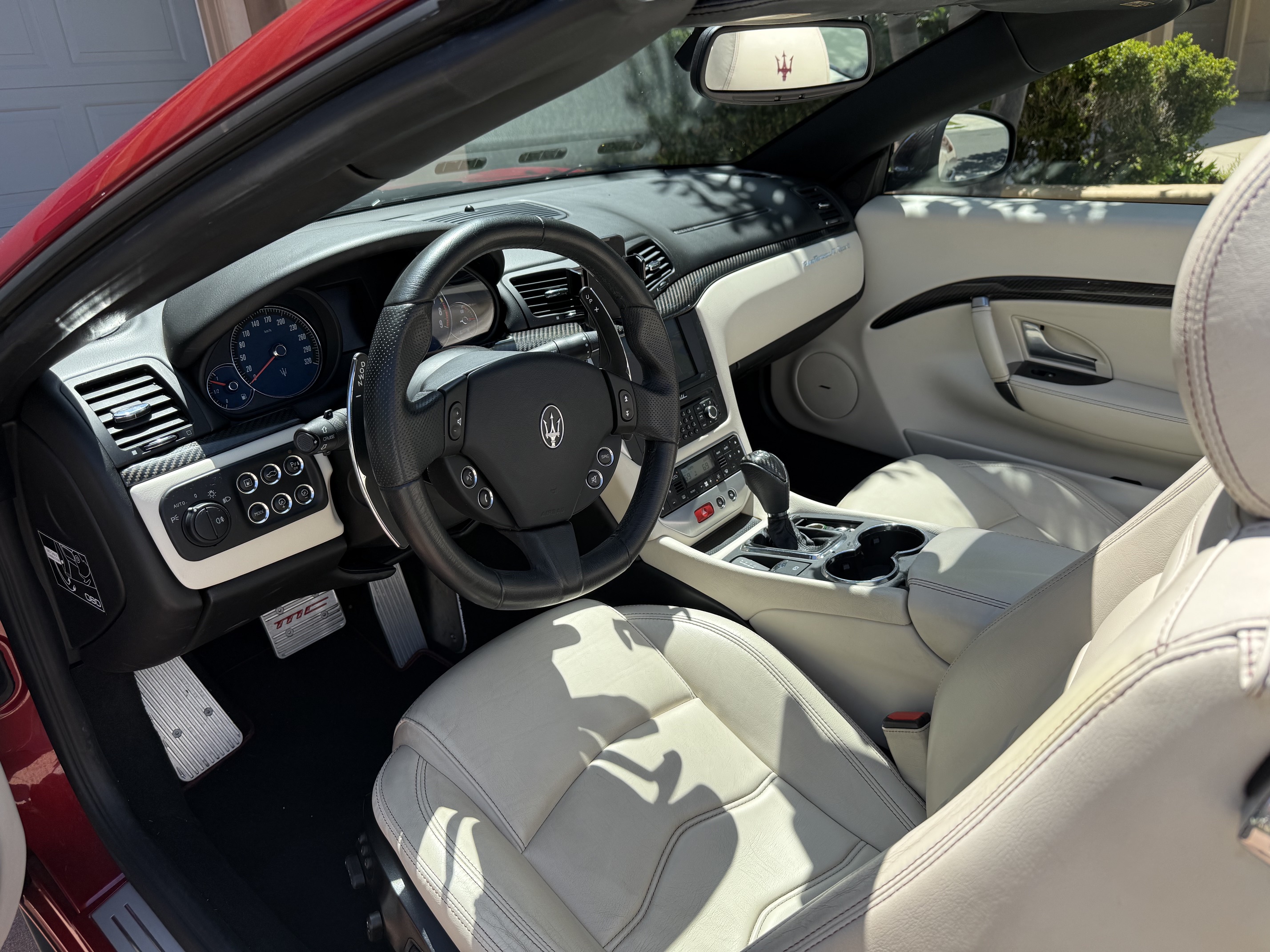 Used 2013 Maserati GranTurismo Sport RWD image 16