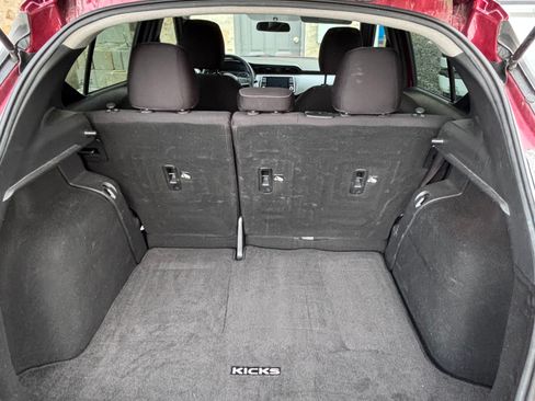 Used 2019 Nissan Kicks SV w/ Exterior Electronics Package image 17