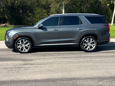 Used 2022 Hyundai Palisade SEL w/ 8P Bench Seat Package FWD image 1