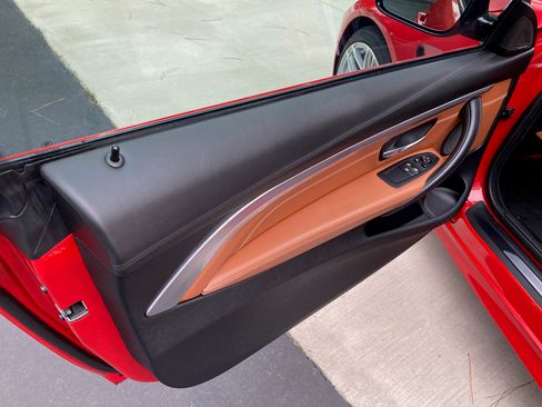 Used 2016 BMW M4 Coupe image 12