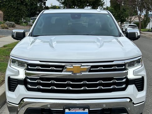 Used 2023 Chevrolet Silverado 1500 LTZ image 6