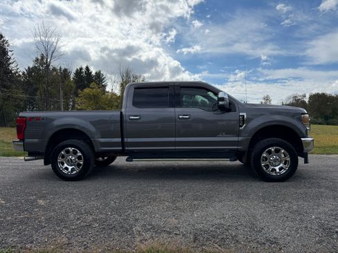 Used 2021 Ford F250 Lariat w/ Lariat Ultimate Package image 5