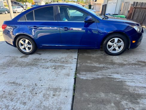 Used 2012 Chevrolet Cruze LT image 5