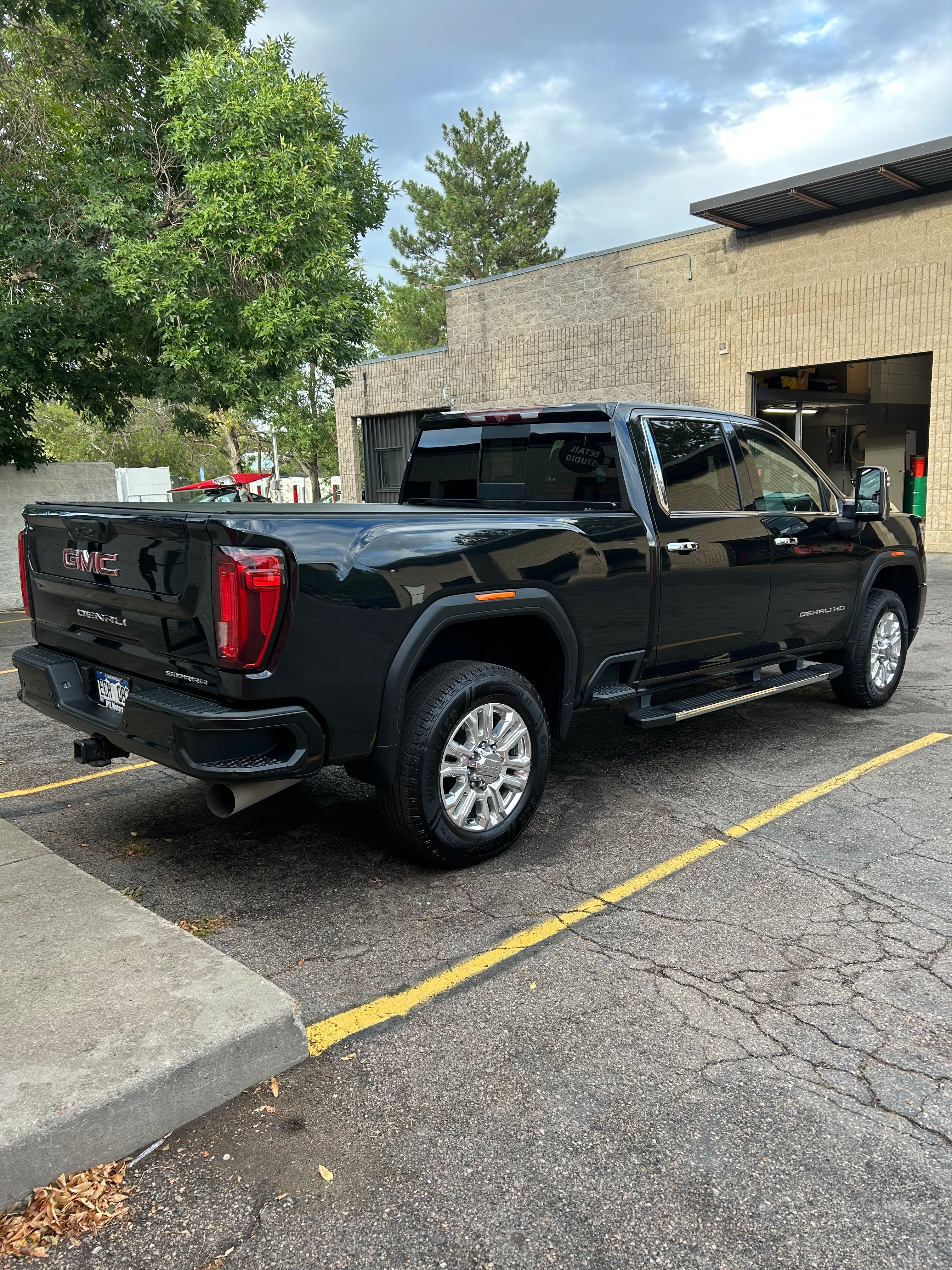 Used 2022 GMC Sierra 2500 Denali w/ Technology Package AWD/4WD image 6