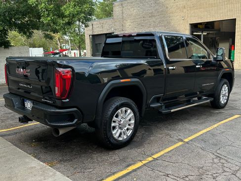 Used 2022 GMC Sierra 2500 Denali w/ Technology Package AWD/4WD image 6